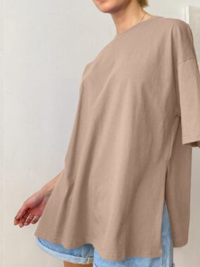 Basic Loose T-shirt with Side Slits
