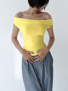 Off Shoulder Crow Neck Fitted Top