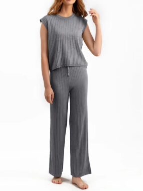 Knit Sleeveless Top with Loose Wide Pants