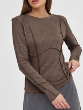 Round Neck Long Sleeved T-Shirt