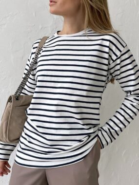 Long Sleeved Striped Round Neck T-Shirt
