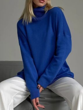 Thick Turtleneck Sweater with Side Slits