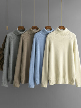 Heavyweight Turtleneck Ribbed Sweater