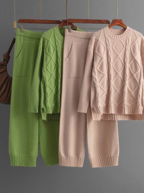 Patterned Round Neck Sweater and Pants