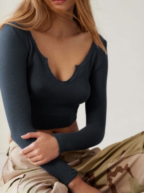 Thin V-Neck Ribbed Top