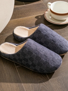 Weaved Pattern Fleeced Slippers
