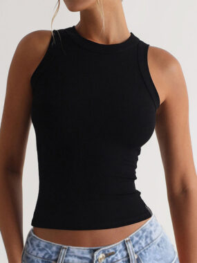 Basic Solid Ribbed Halter Top