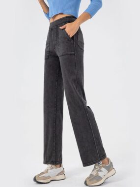 Straight Legged Denim Pants with Square Pockets