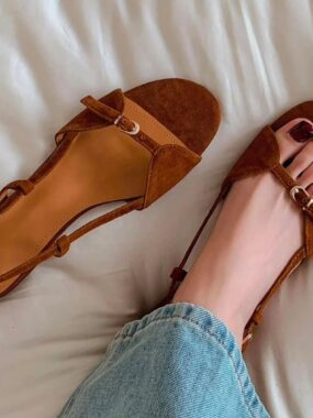 Thin Buckle Faux Suede Open Toe Flat Sandals