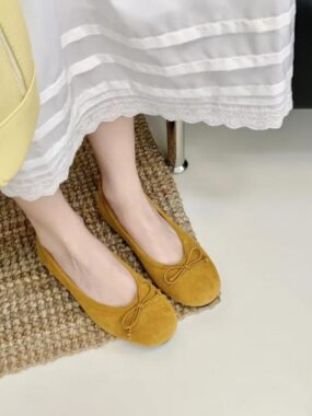 Round Toe Ballerina with Thin Strap Bow