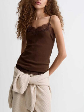 Spaghetti Strap Y2K Lace Camisole