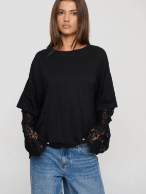 Faux 2 Pieces Lace Sleeve with T-shirt on Top